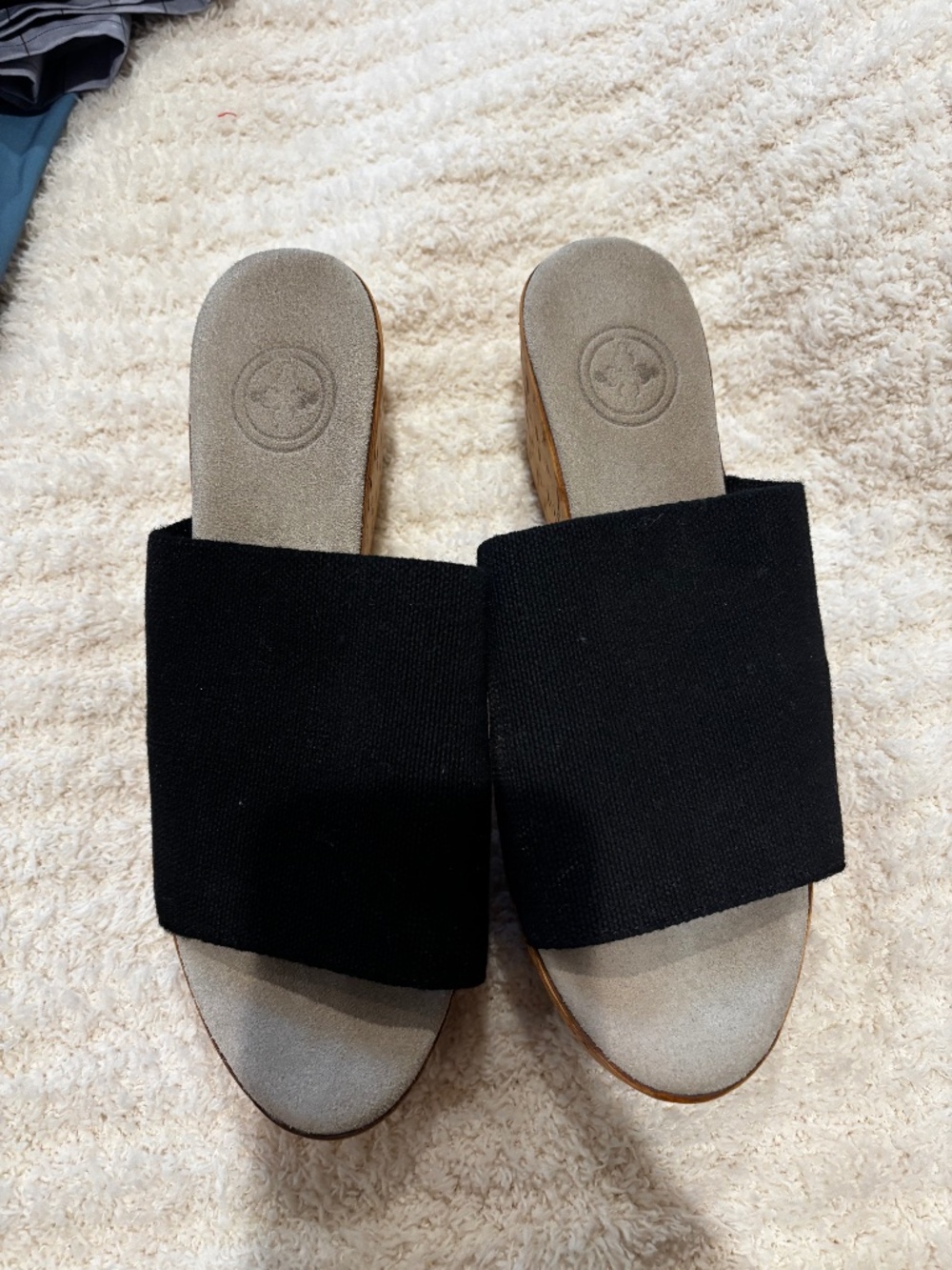 Charleston Shoe Company slip on